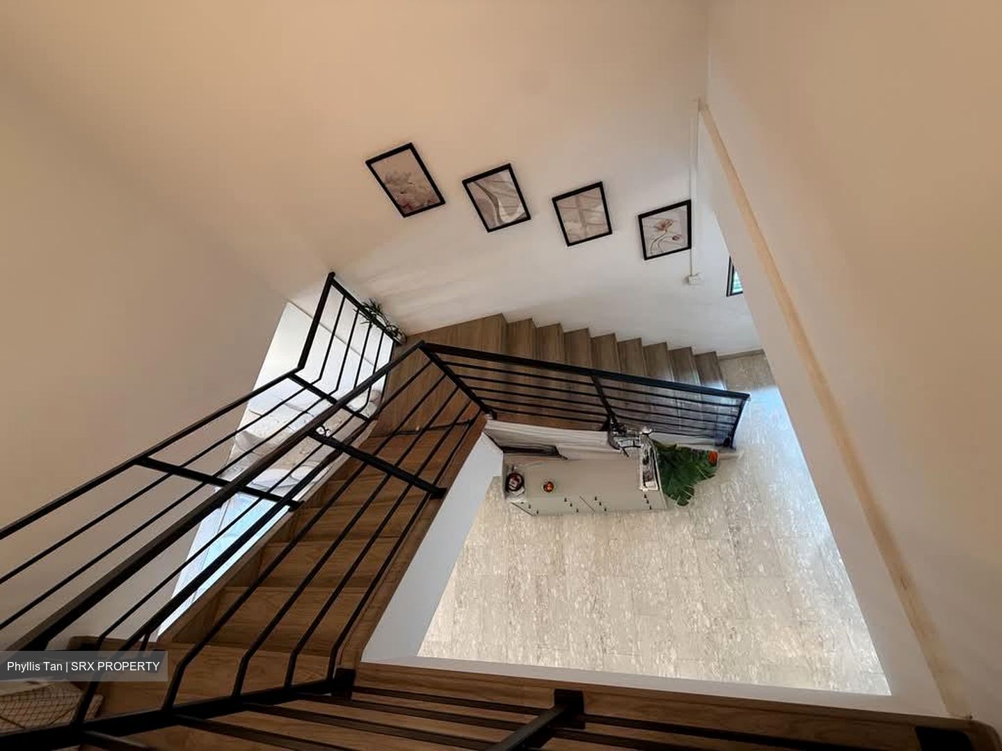 Blk 712 Hougang Avenue 2 (Hougang), HDB Executive #583442951